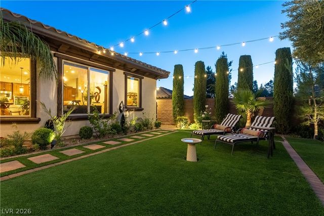 2412 Chateau Napoleon Drive, Henderson, NV 89044