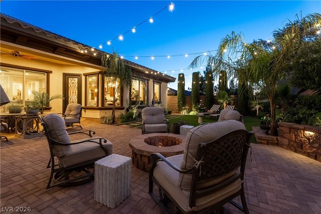 2412 Chateau Napoleon Drive, Henderson, NV 89044