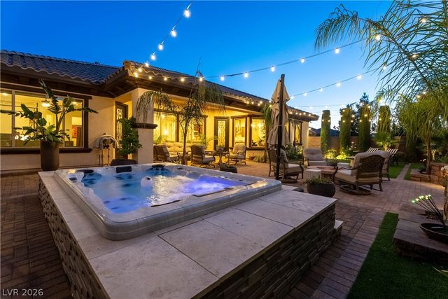 2412 Chateau Napoleon Drive, Henderson, NV 89044