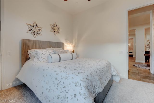 2412 Chateau Napoleon Drive, Henderson, NV 89044