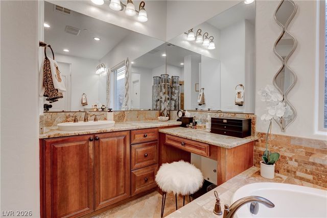 2412 Chateau Napoleon Drive, Henderson, NV 89044