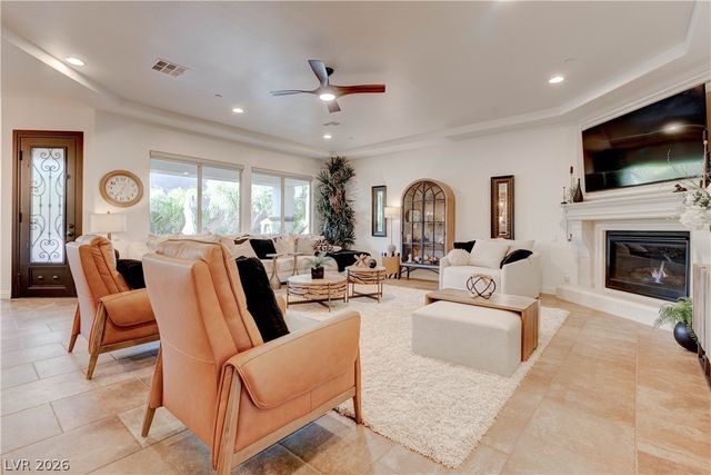 2412 Chateau Napoleon Drive, Henderson, NV 89044