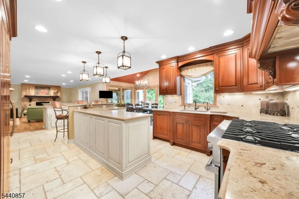 23 Brittany Rd, Montville Twp., NJ 07045 — photo 5