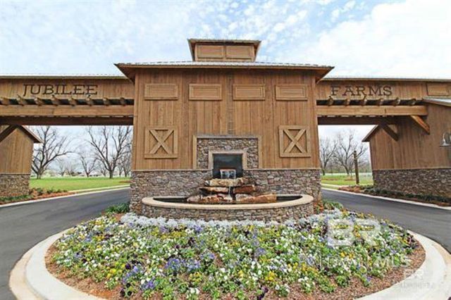 10440 Winning Colors Trail, Daphne, AL 36526