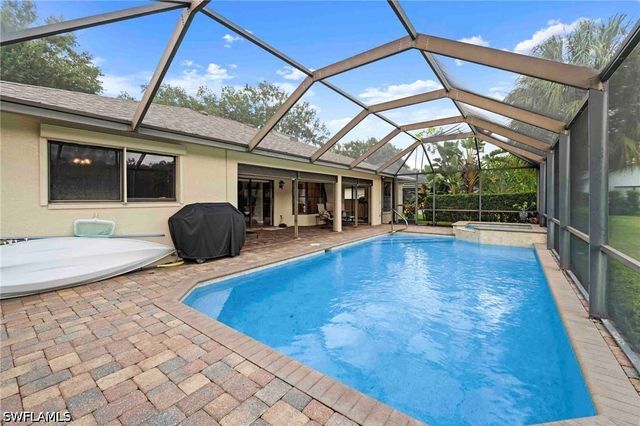 19101 Cypress View DR, Fort Myers, FL 33967