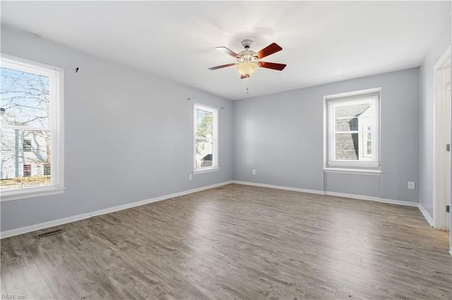 417 Rennie CT, Virginia Beach, VA 23454