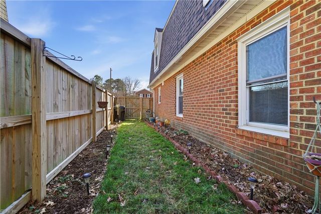 417 Rennie CT, Virginia Beach, VA 23454