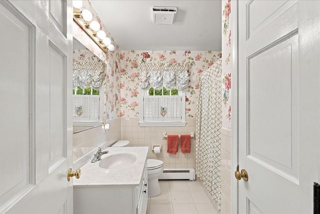 8 Loch Rannoch Way, Yarmouth Port, MA 02675