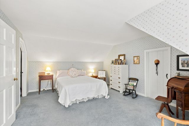 8 Loch Rannoch Way, Yarmouth Port, MA 02675