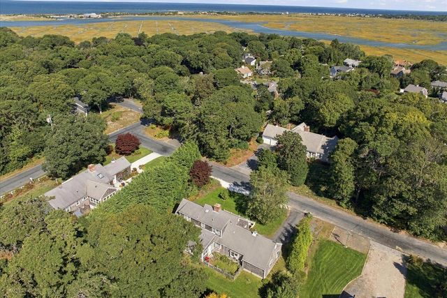 8 Loch Rannoch Way, Yarmouth Port, MA 02675