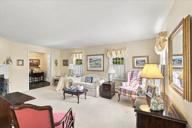 8 Loch Rannoch Way, Yarmouth Port, MA 02675