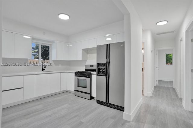 811 Finley Ct, Hollywood, FL 33020