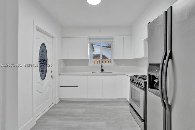 811 Finley Ct, Hollywood, FL 33020