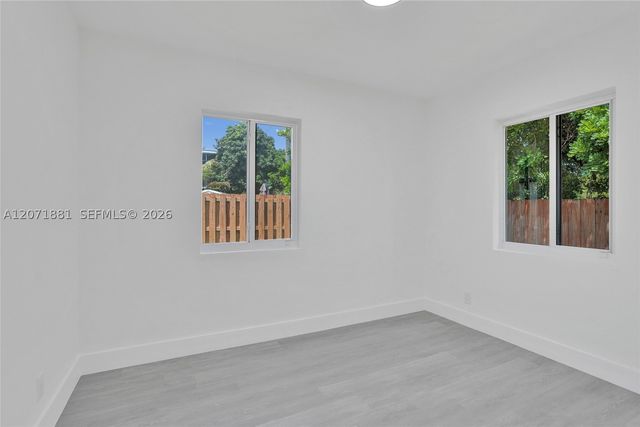811 Finley Ct, Hollywood, FL 33020
