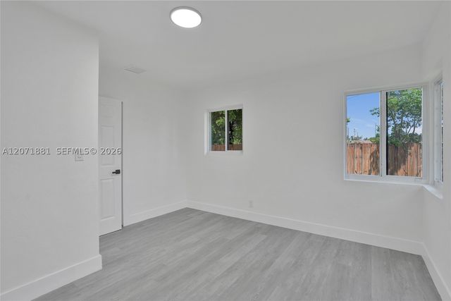811 Finley Ct, Hollywood, FL 33020