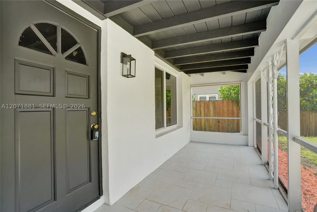 811 Finley Ct, Hollywood, FL 33020