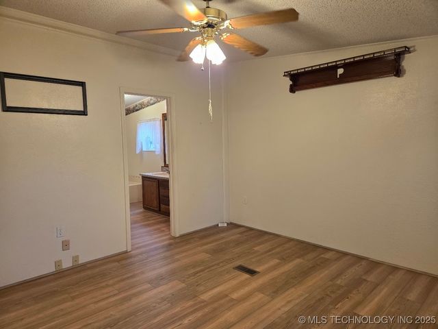 420828 E 1143 Road, Eufaula, OK 74432