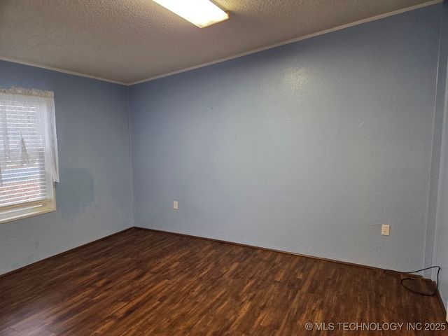 420828 E 1143 Road, Eufaula, OK 74432