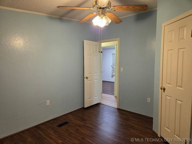 420828 E 1143 Road, Eufaula, OK 74432