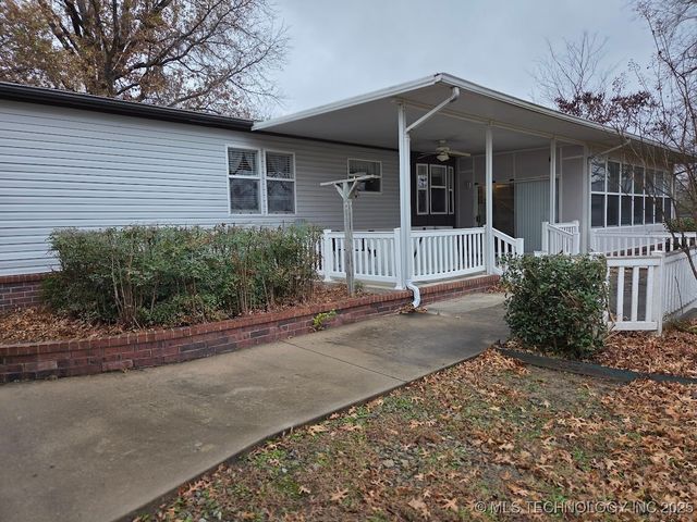 420828 E 1143 Road, Eufaula, OK 74432