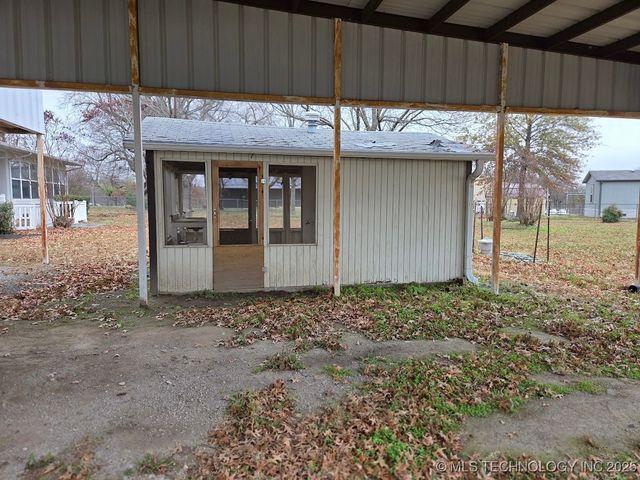 420828 E 1143 Road, Eufaula, OK 74432