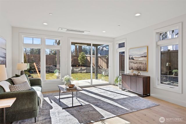 9309 132nd Avenue NE, Kirkland, WA 98033