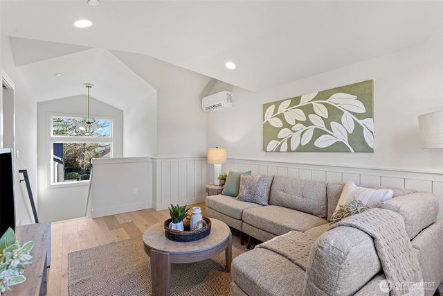 9309 132nd Avenue NE, Kirkland, WA 98033