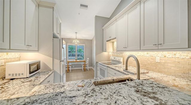 4640 TOWER HILL LANE 2325, Sarasota, FL 34238