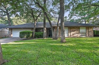 5702 Stage Line Court, Arlington, TX 76017