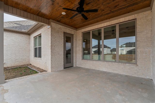75 Lucia Lane, Maumelle, AR 72113