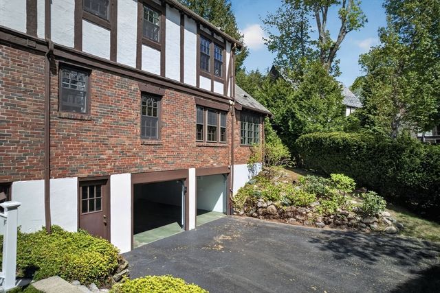 16 Lancaster Rd, Newton, MA 02458