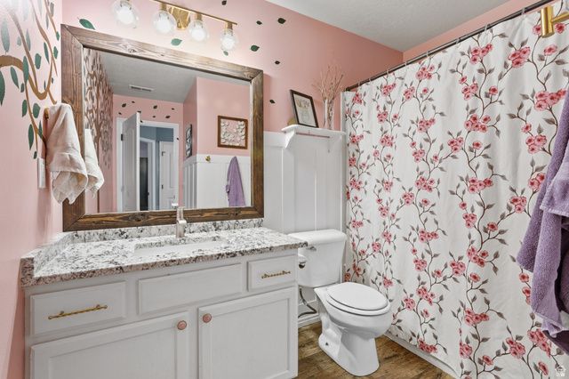 8042 N CLEARWATER RD, Eagle Mountain, UT 84005