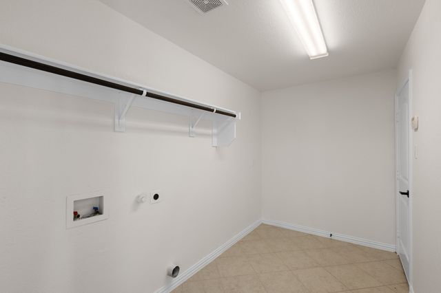 186 County Road 4430, Rhome, TX 76078