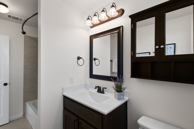 186 County Road 4430, Rhome, TX 76078