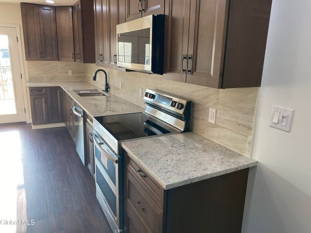 38 Edson Street, Amsterdam, NY 12010