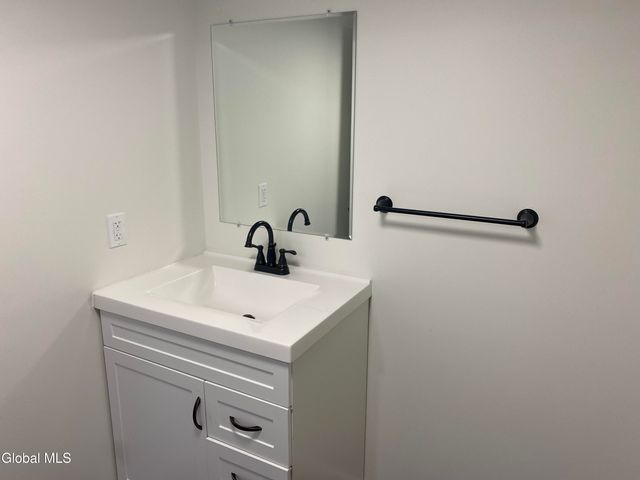 38 Edson Street, Amsterdam, NY 12010