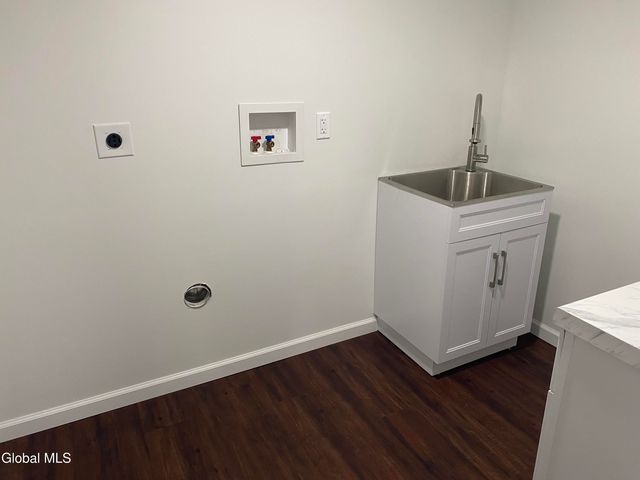 38 Edson Street, Amsterdam, NY 12010