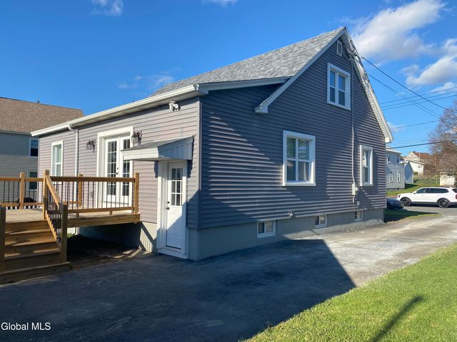 38 Edson Street, Amsterdam, NY 12010