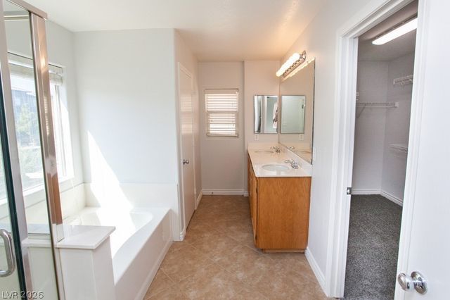 6525 Cedar Waxwing Street, North Las Vegas, NV 89084