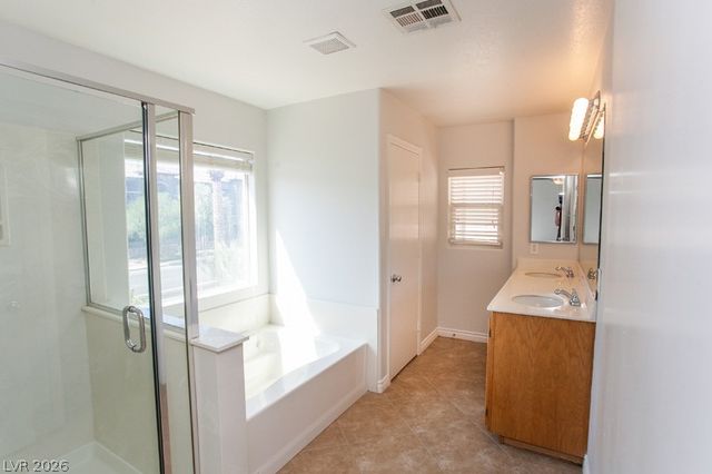 6525 Cedar Waxwing Street, North Las Vegas, NV 89084