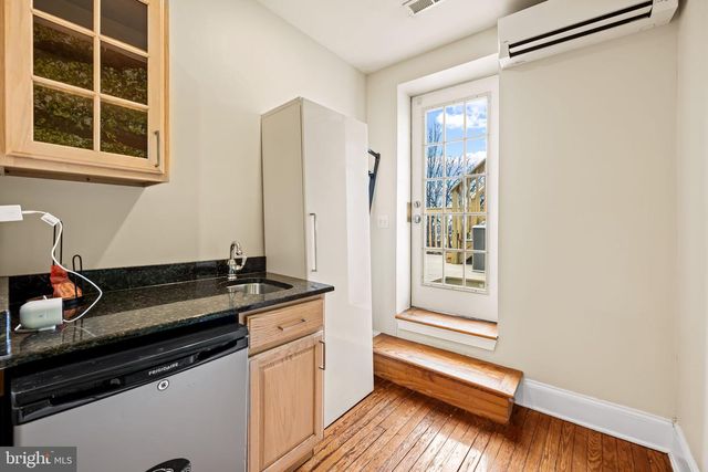 1402 LIGHT ST, Baltimore, MD 21230