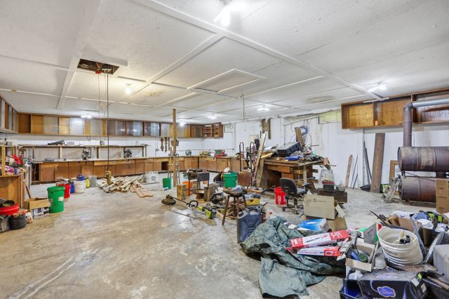 120 Bradley Ln, Cottontown, TN 37048