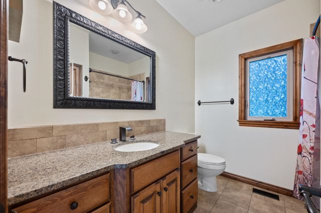 1427 E Timber Falls Ct, Andover, KS 67002