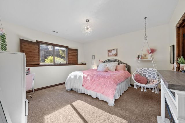 1427 E Timber Falls Ct, Andover, KS 67002