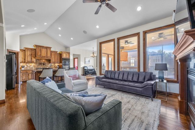 1427 E Timber Falls Ct, Andover, KS 67002