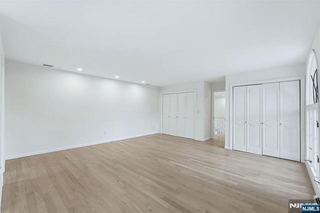 921 Franklin Lake Road, Franklin Lakes, NJ 07417