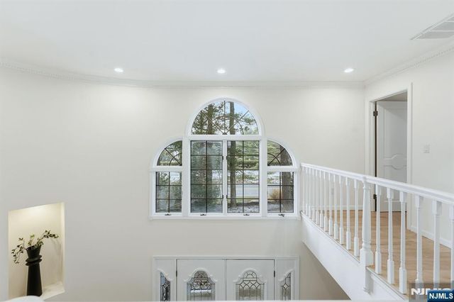 921 Franklin Lake Road, Franklin Lakes, NJ 07417