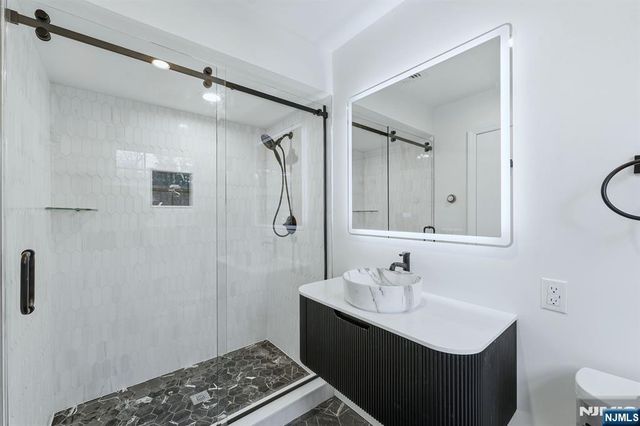 921 Franklin Lake Road, Franklin Lakes, NJ 07417