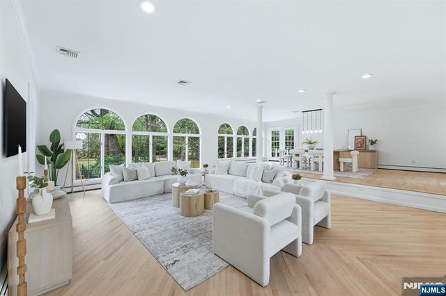 921 Franklin Lake Road, Franklin Lakes, NJ 07417