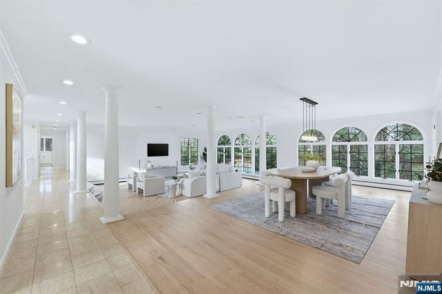 921 Franklin Lake Road, Franklin Lakes, NJ 07417